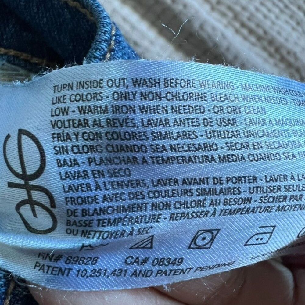 Gloria Vanderbilt High Rise Cuffed‎ Boyfriend Jeans Blue Denim Size 10 Cropped - Picture 13 of 16